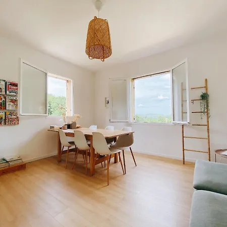 Le Velo Rouge - Airco & Parking Apartment